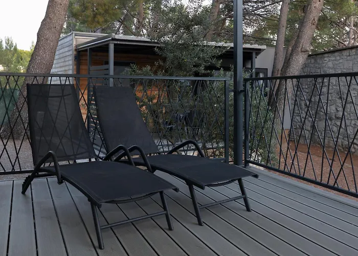 Apartments And Mobile Homes Makarska
