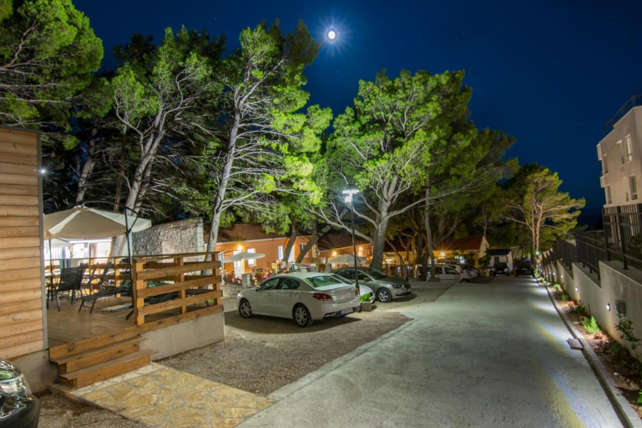 And Mobile Homes Makarska